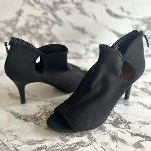 Dress Barn Black Open Toe Nylon Fabric Cutout Heels 9